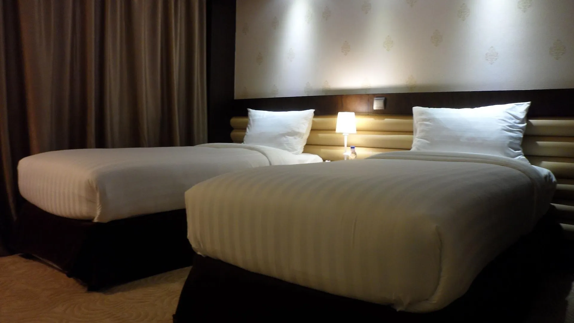 Mark Inn Hotel Deira Ντουμπάι 2*,